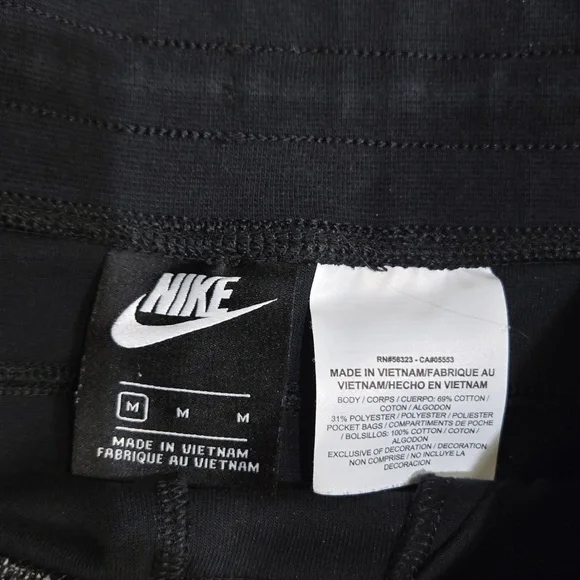 Nike Tech Fleece Black Jogger Cropped Pant Mens M Sweatpants - Picture 3 of 6